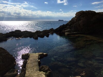 Rock sea clean