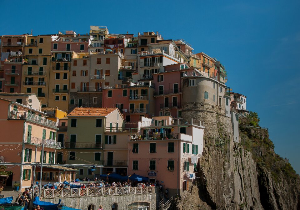 Corniglia port facades