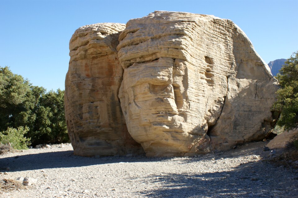 Nature formation attraction