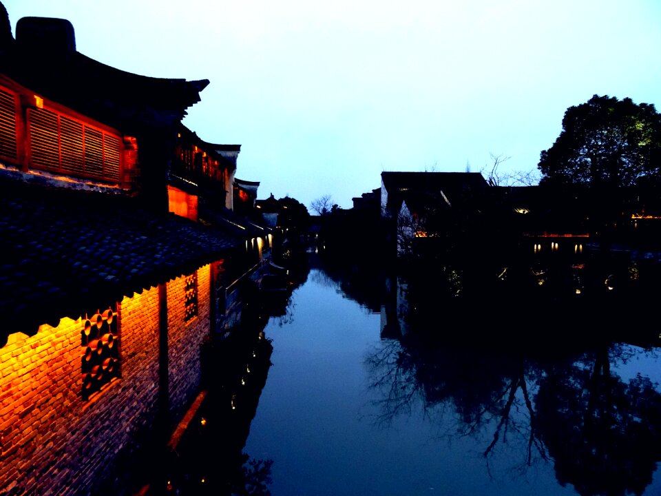 Wuzhen night view river