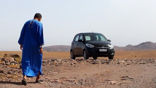 Car nomadic desert
