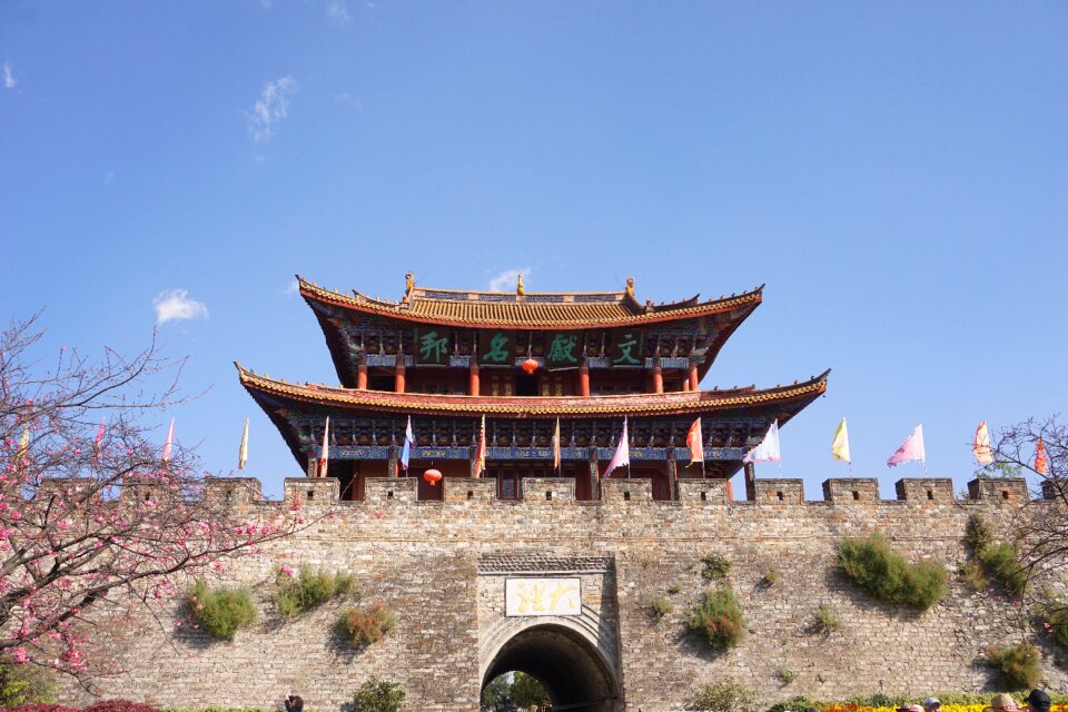 Dali old town blue sky