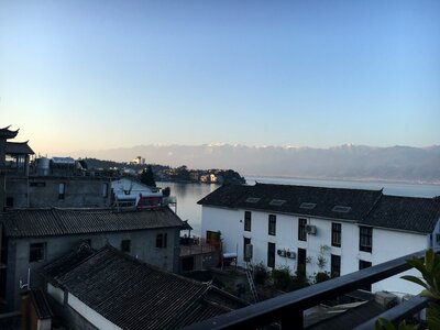 Erhai lake early in the morning distance photo