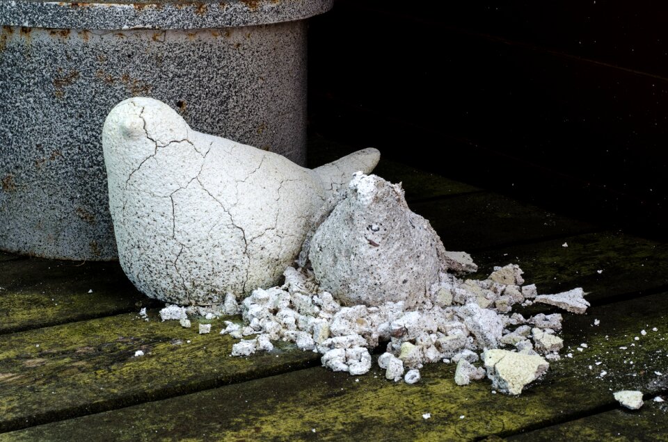 Abandoned aged figures