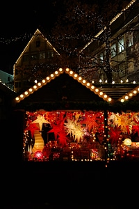 Market stall lighting