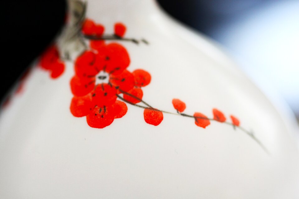 Plum blossom ink bottle
