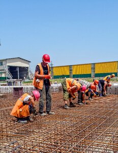 Working construction building an object