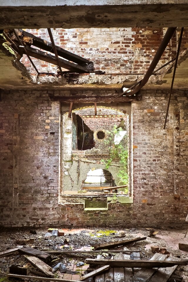 Pforphoto old decay