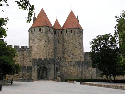 Porte narbonnaise tours monument photo