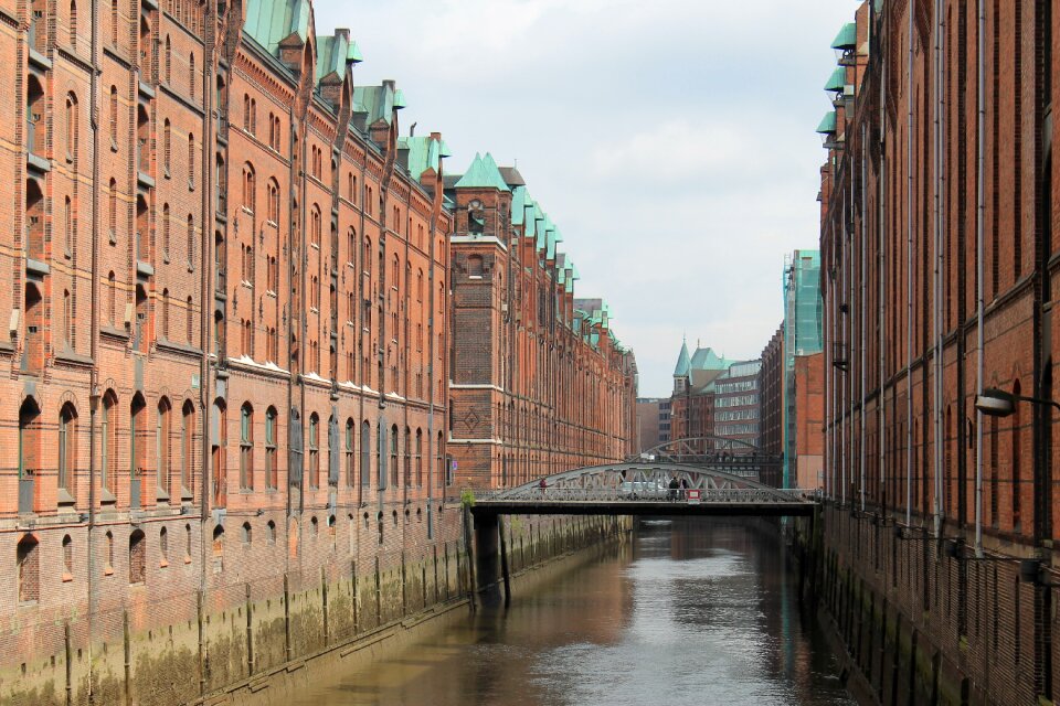 Elbe old speicherstadt brick