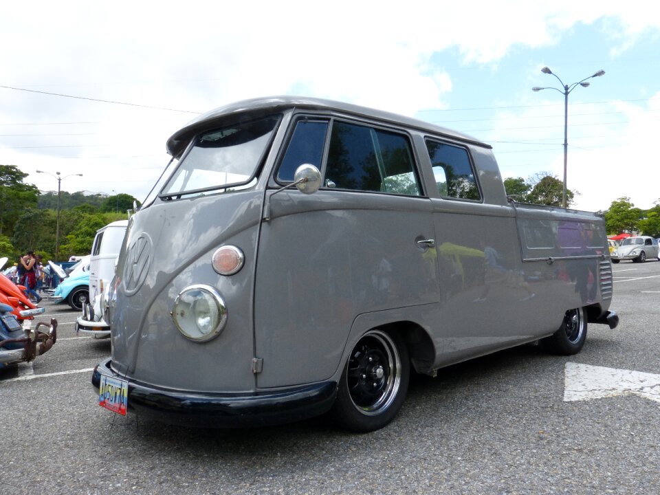 Automobile vehicle automotive