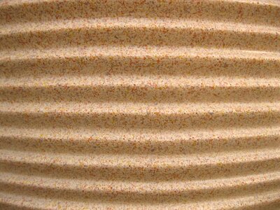 Background stripes vase