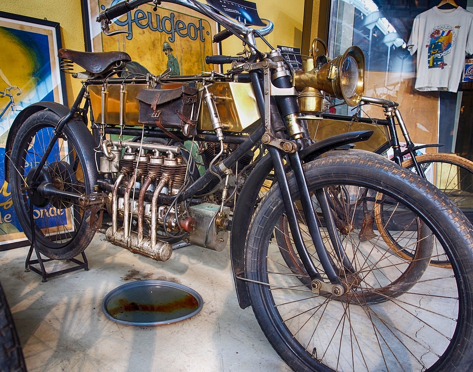 Engine old oldster