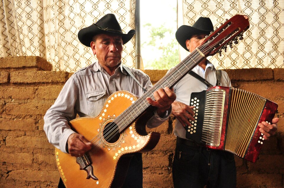 Ropes music playing guitar