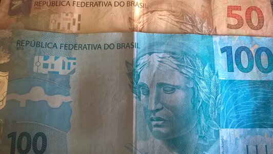 Brazilian currency ballots salary
