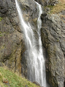 Cascade stream landscape photo