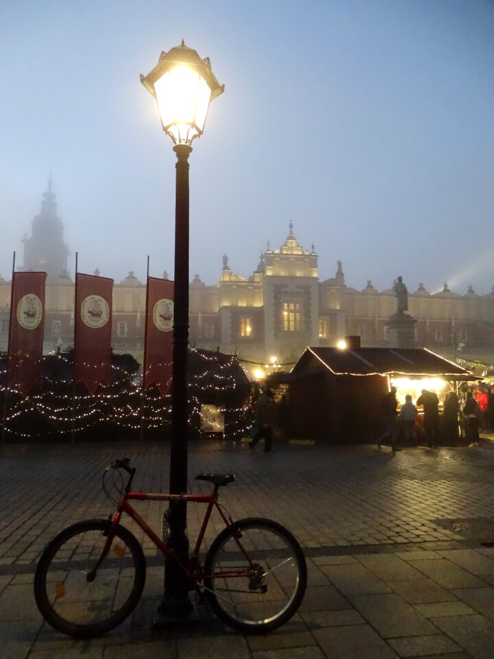 The market lantern bike