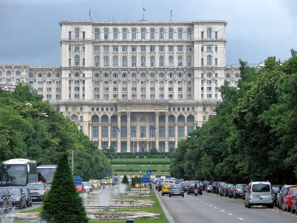 World record construction big building huge