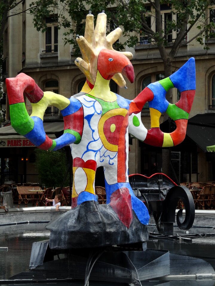 Art bird sculpture
