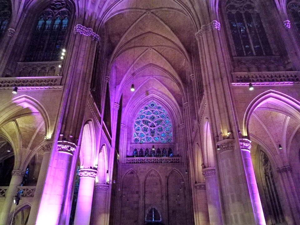 Architecture faith dom