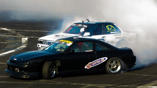 Car speed spinning wheels
