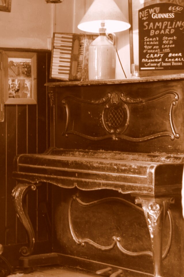 Instrument keys antique