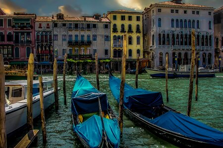 Moonlight gondola canal photo