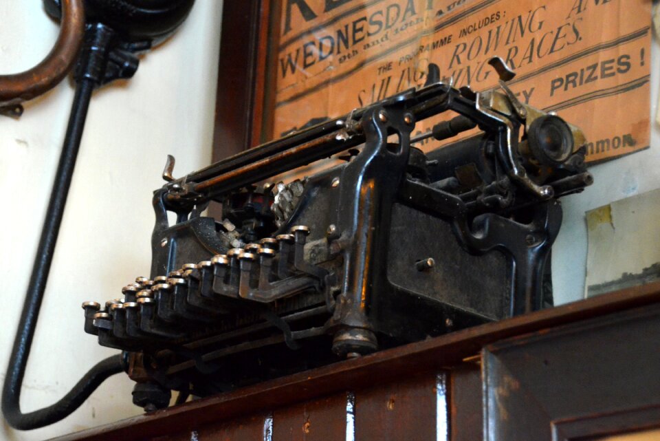 Antique write retro