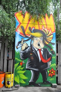Graffiti facade mural