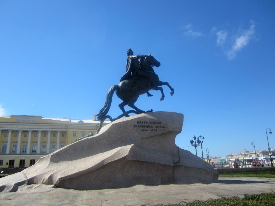 Monument piotr i st petersburg russia