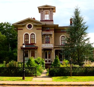 Victorian house building old