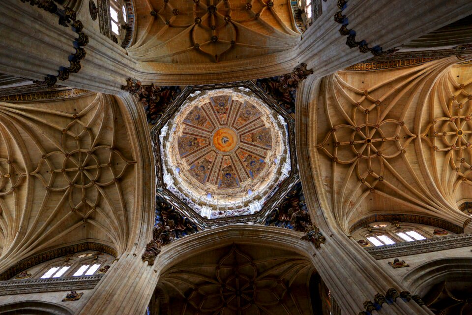 Monuments bridge cathedral