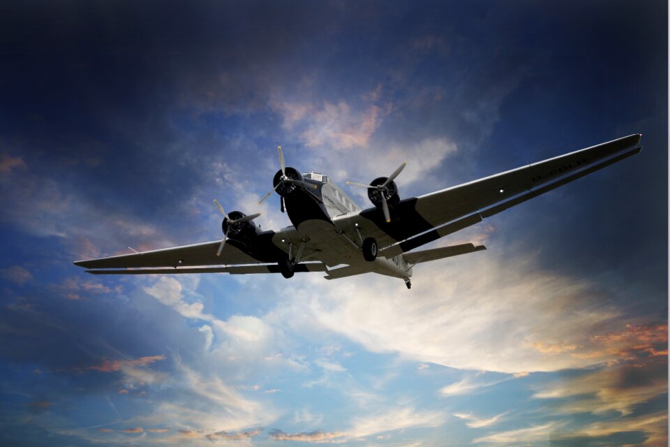 Flying wanderlust junkers