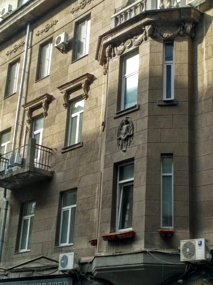 Day architecture
