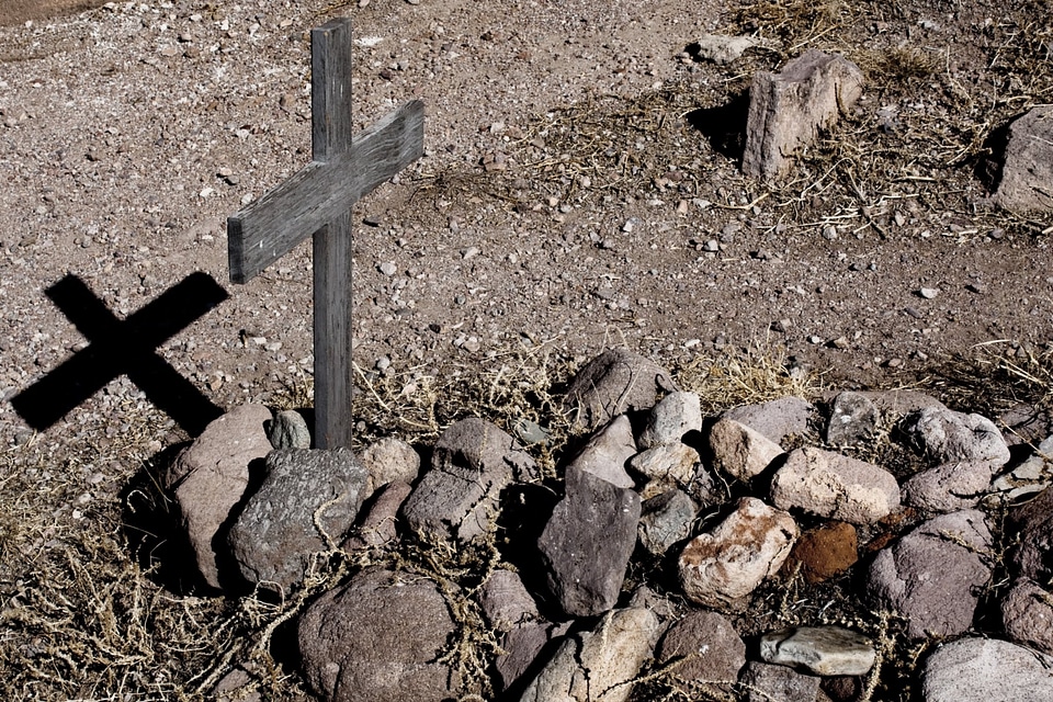 Cross desert arizona