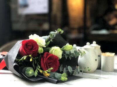 Still life flower restaurant photo