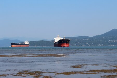 Ships ocean canada