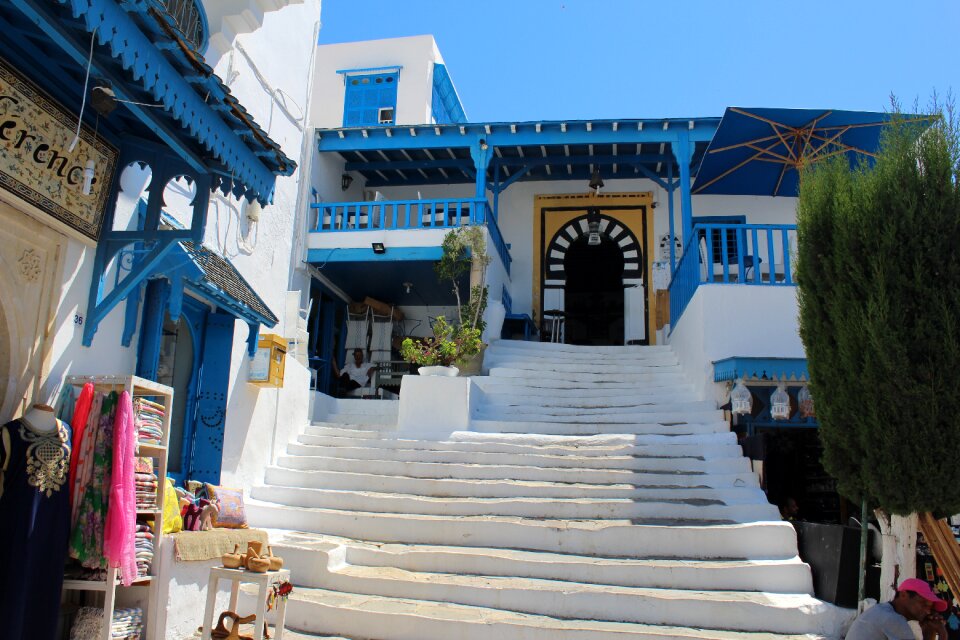 Tourism handsomely blue - white