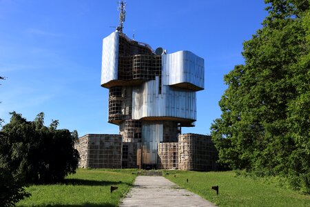 Memorial monument abandoned