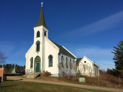 Catholic chapel churchyard photo