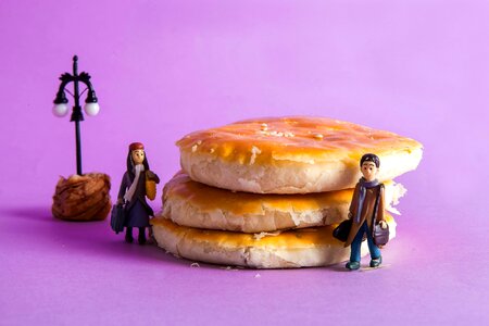 A romantic encounter bread meet