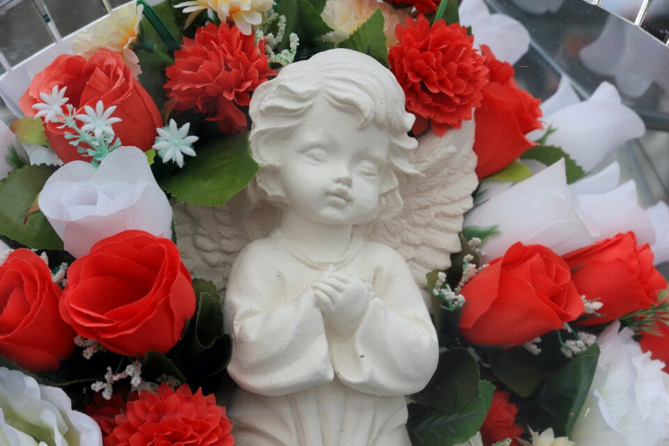 Grave ornament artificial