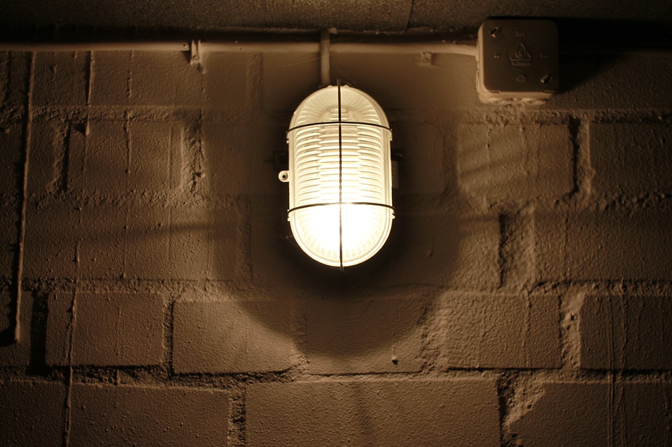 Keller gloomy vaulted cellar