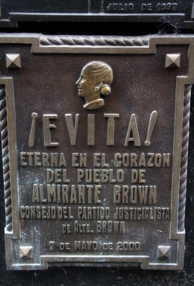 Monument graveyard argentina