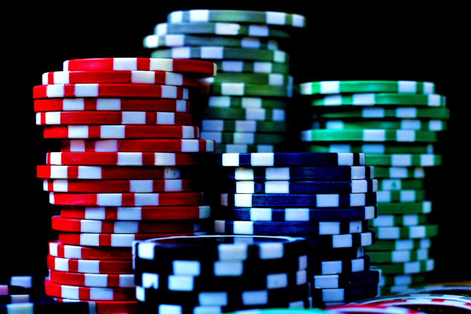 Casino play poker face