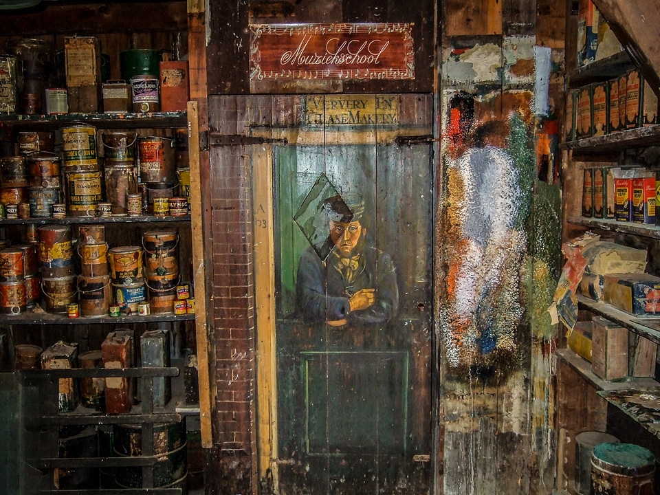 Paint shop authentic bazaar