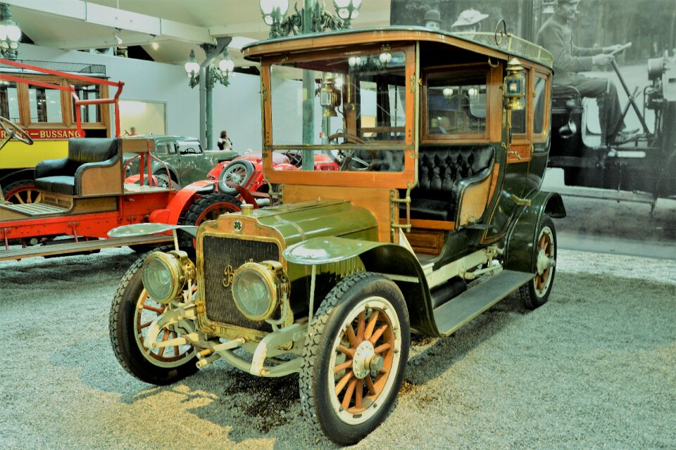 Oldtimer car museum
