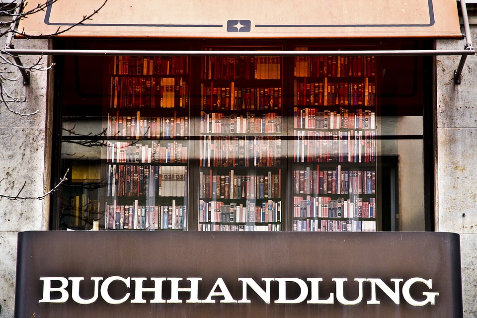 Retail library antiquariat