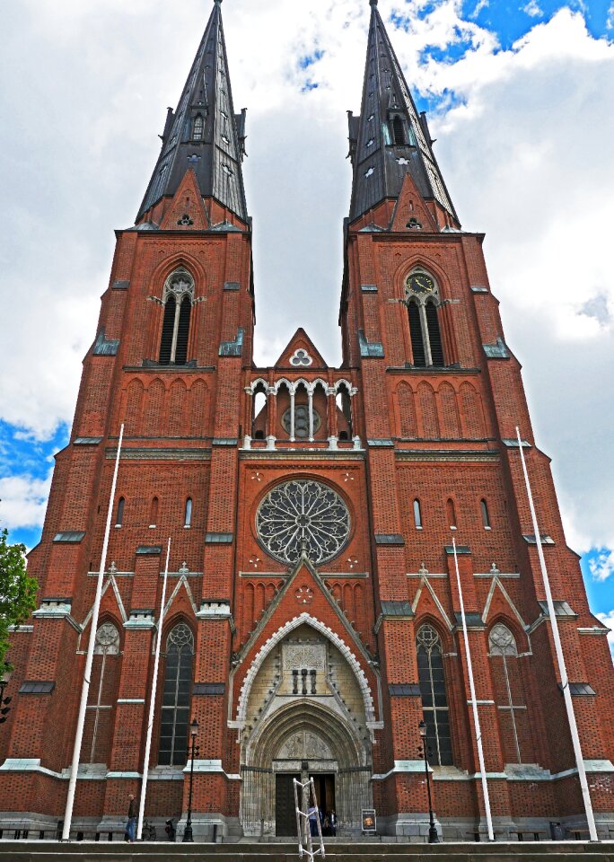 The largest church in sweden center downtown photo