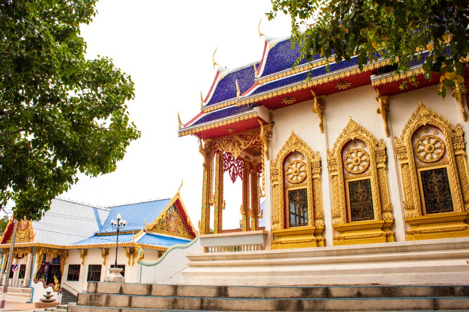Isaan ubolratana religion